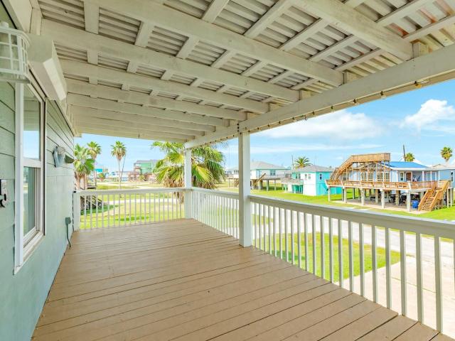 805 Seashell Drive, Surfside Beach, US, TX