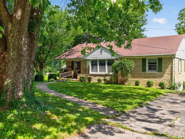 805 Sunset Drive