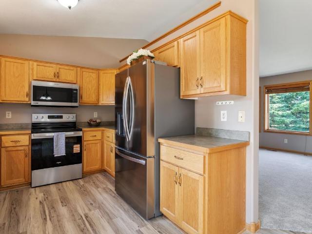 805 Pond View Court