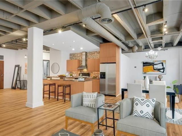 805 Peachtree Street NE 306