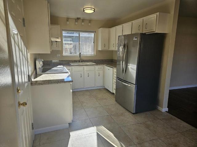 806808 Moraga Drive
