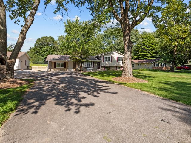 8069 Folkstone Road