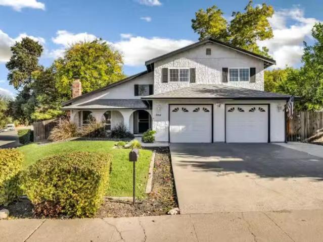 8060 HOOPES DR, CITRUS HEIGHTS, CA 95610