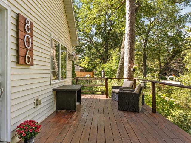 806 Indian Trail