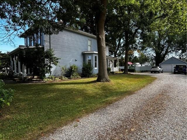 806 Main Street