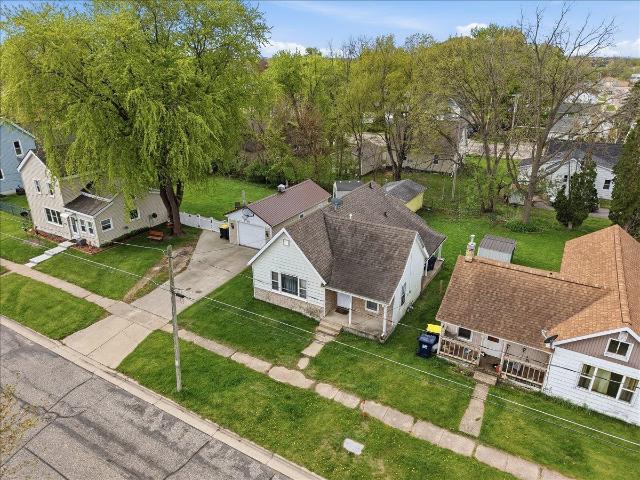 806 Mansion Street