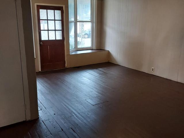 806 N Vine Street