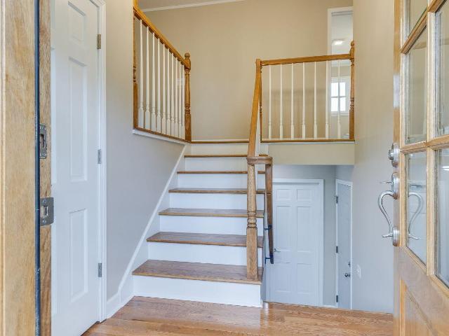 806 Sir Echo Drive