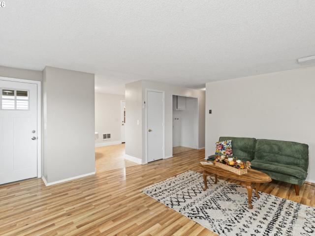 806 SW 15TH ST