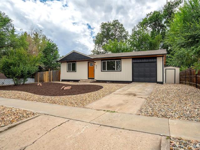 806 Querida Drive