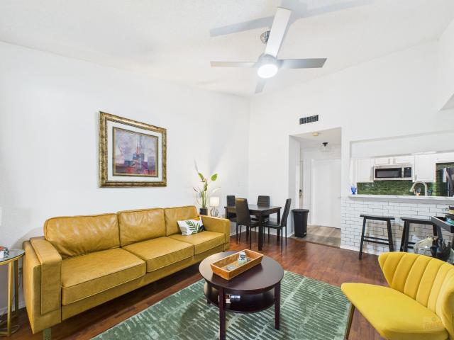806 W 24th St, Unit 300, Austin, TX 78705 | MLS #6013