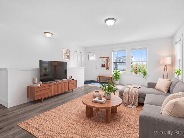 8076 Lausen Lane