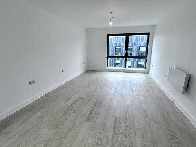 807 Armstrong House, Peterborough, Fletton Quays