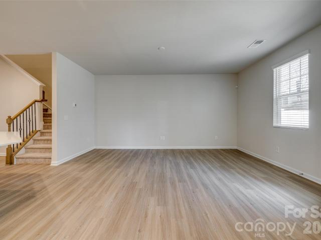 807 Gable Oak Lane