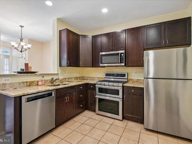 807 Oyster Court