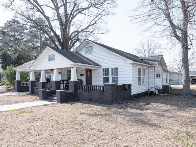 807 N Pollock St, Selma, NC 27576 | MLS #10147