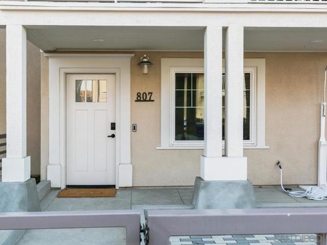 807 Santa Barbara Pl
