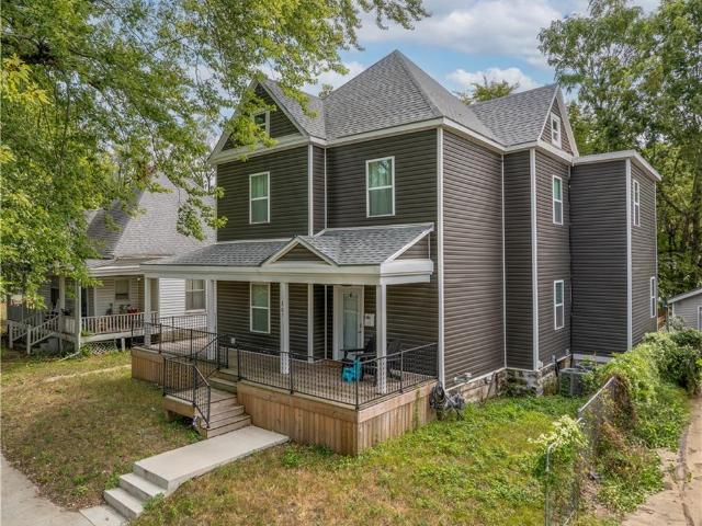 807 W 7th St, Sedalia, MO 65301 | MLS #2574