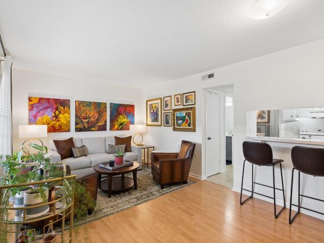 807 W Trinity Avenue Apt 224