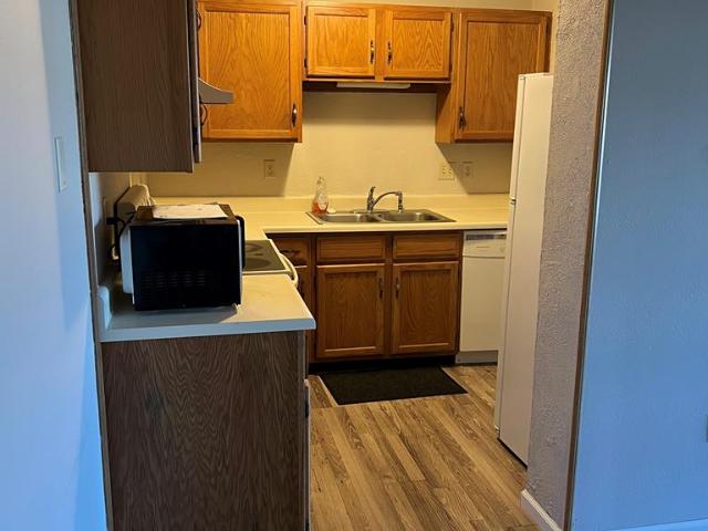 807 Woodwinds Court