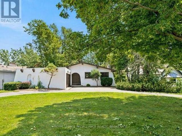 807 Wartman Avenue, Kingston City Southwest, ON, K7M 4M3 house for sale | Listing ID X13658 | Royal LePage