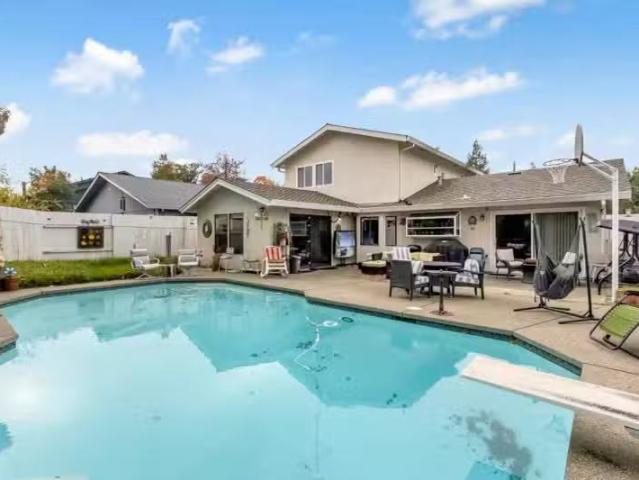 8085 GLEN ALTA WAY, CITRUS HEIGHTS, CA 95610