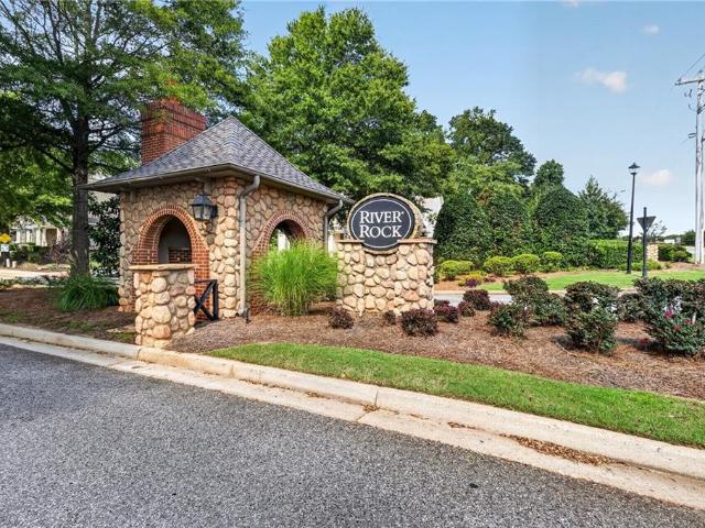 8080 Brewton Bend
