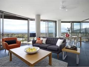 Canberra, Australian Capital Territory, Yass Valley, Victoria