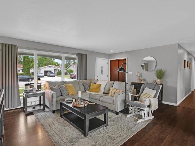 808 2nd St