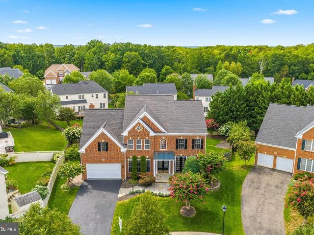 808 Colette Court