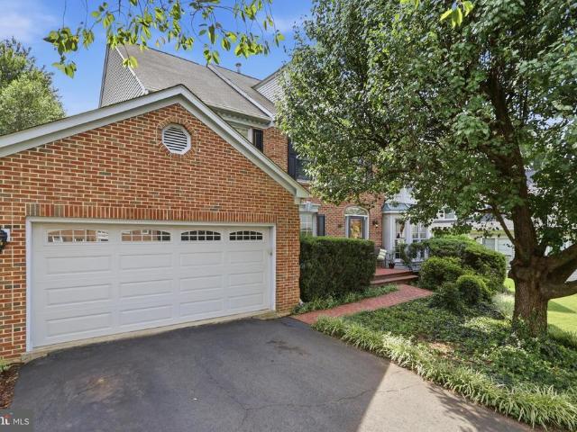 808 Autumn Breeze Court