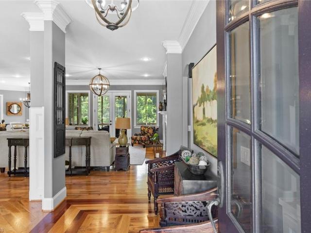 808 Brookberry Farm Circle