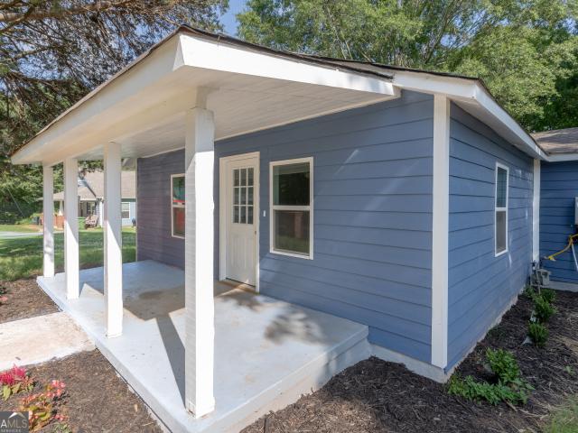 808 Davis Street