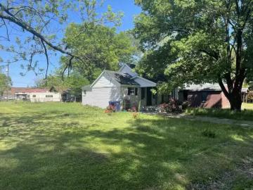 808 S NEW ORLEANS AVE, BRINKLEY, AR 72021