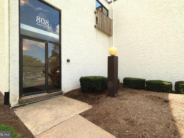 808 Stratford Drive # 13