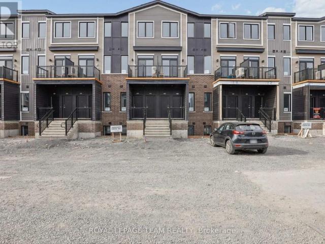 808 Utopie Private Ottawa, ON K1W0Y4