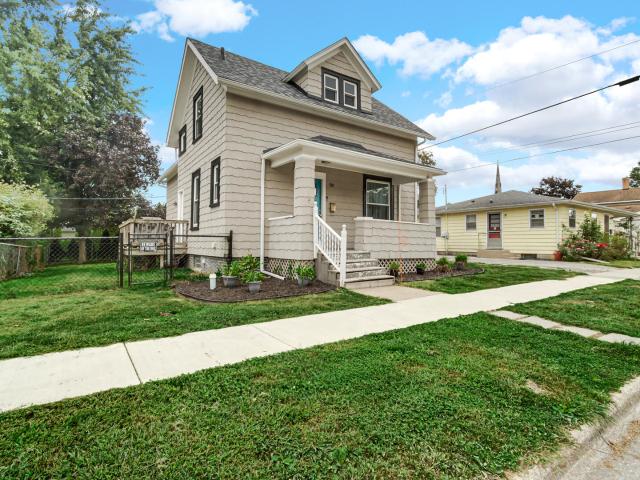 809 2nd Street