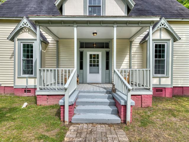 809 Church Street