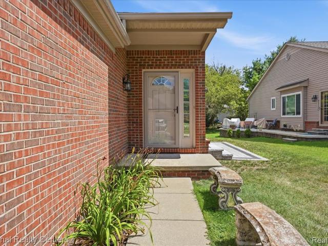 809 Chelsea Ridge Court