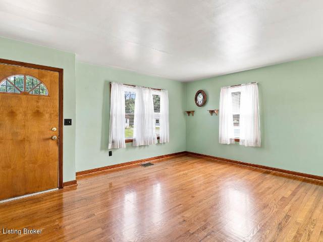 809 Bartley Ave