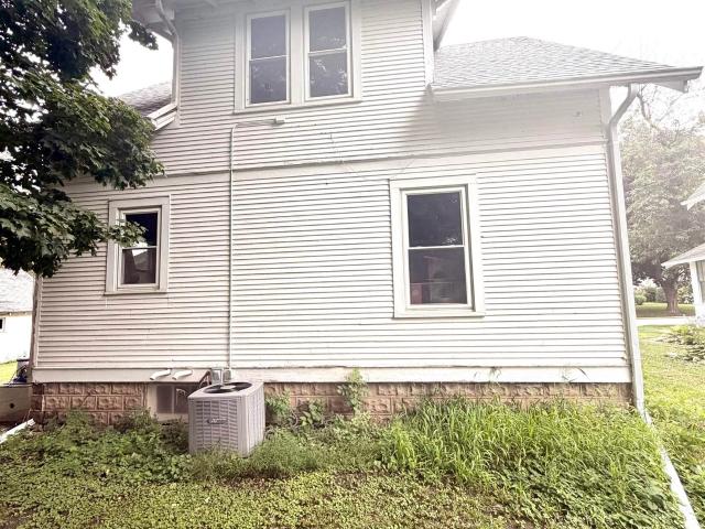 809 N 9th Street