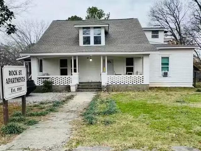 809 ROCK ST, BATESVILLE, AR 72501