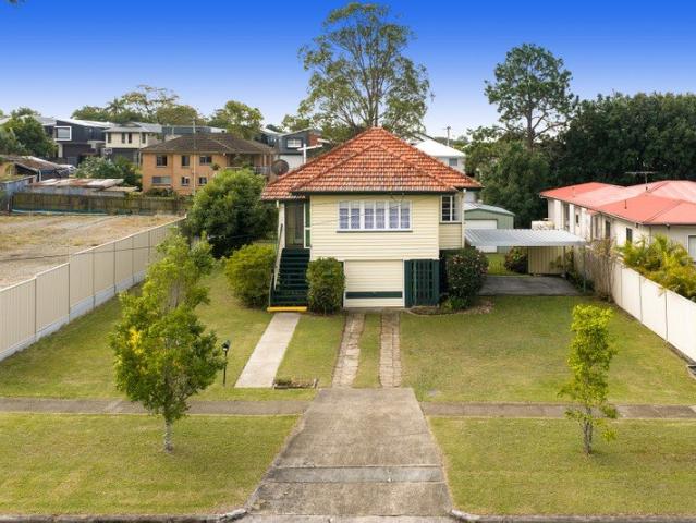 Must Be Sold | 809m2 Block