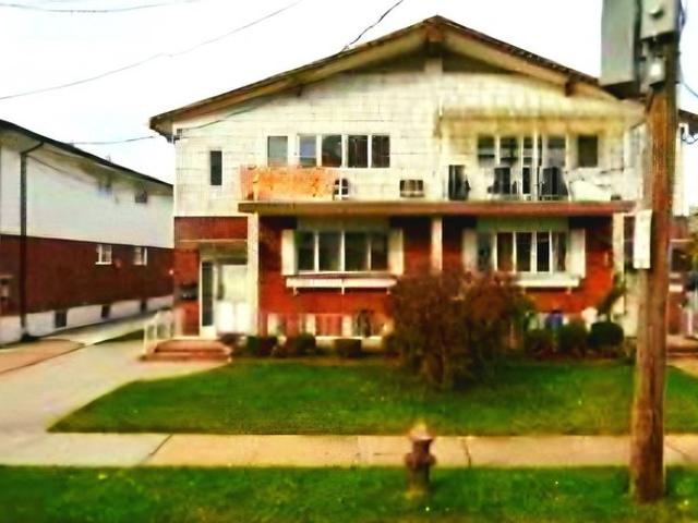80 15 th Ave, Howard Beach, NY 11414