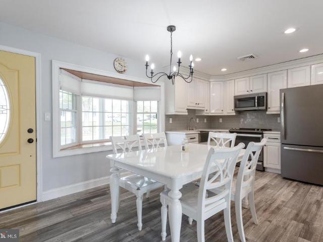80 Thornridge Drive