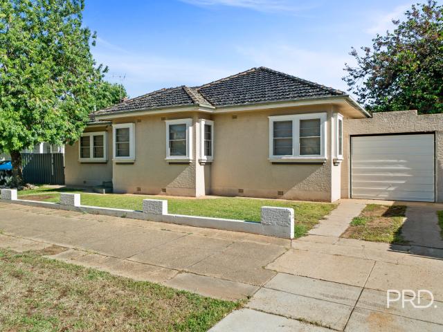 80 Urana St, Turvey Park, NSW 2650