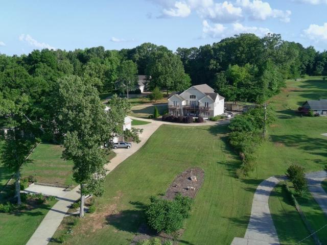 80 Whispering Oaks