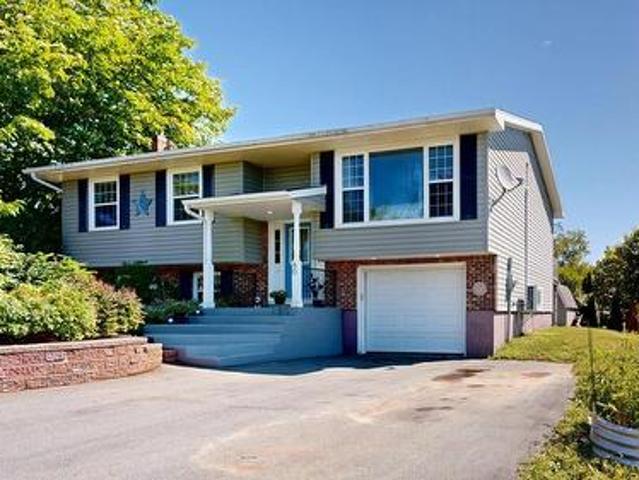 80 Apple Tree Lane, Kentville, NS, B4N 3Y6 house for sale | Listing ID 202619 | Royal LePage