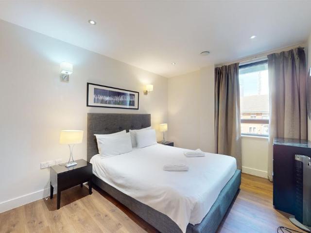 80 Back Church Lane, Twyne House Apartments, London E1, 2 bed flat to rent, £3,142 pcm | PrimeLocation