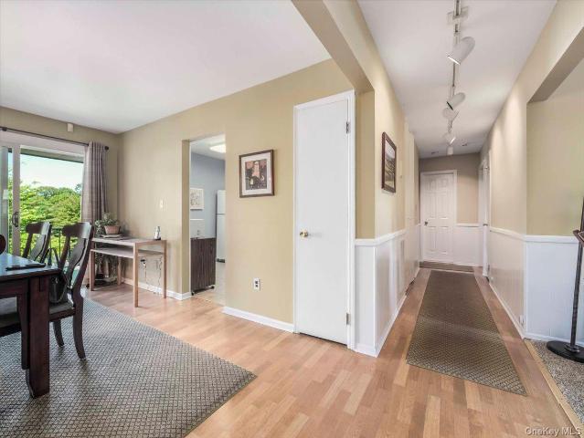 80 Bon Aire Circle R12